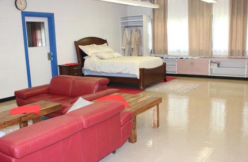 Manitou Beach Bed & Breakfast | Le Vignoble de l'École