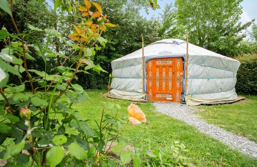 Plessix-Balisson RV Rental | Le Village de Yourtes