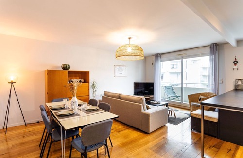 Arsenal-Redon Apartment | Le ViLoNa - T3 moderne avec parking privé