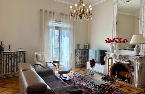 Bouzigues Apartment | Le vintage