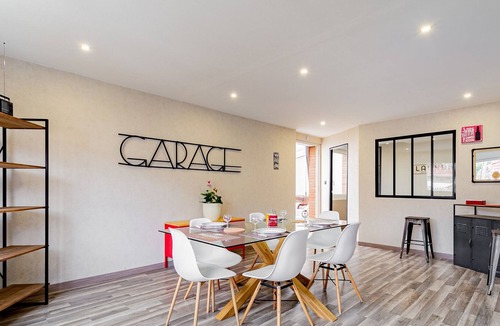 Hazebrouck Apartment | Le Violon d'Or - Appartement atypique