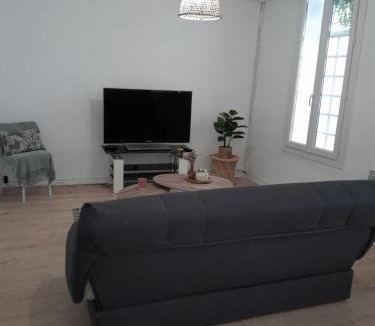 Castelmoron-sur-Lot Apartment | Le VIP