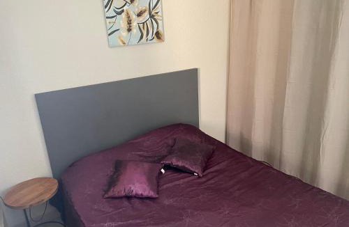 Equemauville Apartment | Le voilier. Honfleur T2 dans résidence avec piscine