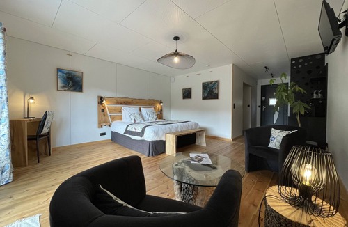 Torsiac House | Le Volcans des Sens
