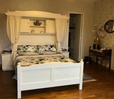 Saint-Bonnet-Troncais Bed & Breakfast | Le Voyageur