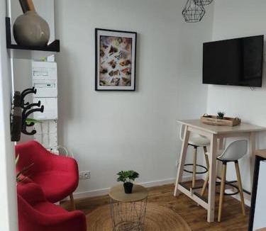 Le Hommet-d'Arthenay Apartment | Le vulcain