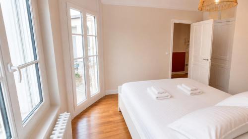 Asnieres-sur-Seine Apartment | Le Wallace - 2p - Wi-Fi