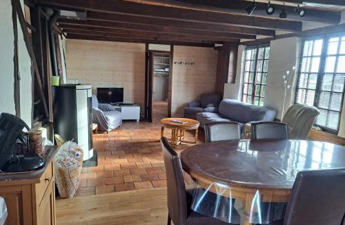 Arneke House | Le walnoot