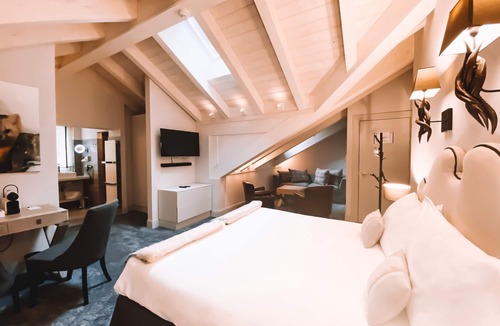 Champery Hotel | Le White