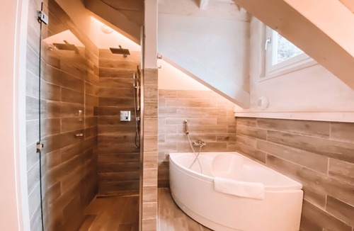 Champery Hotel | Le White