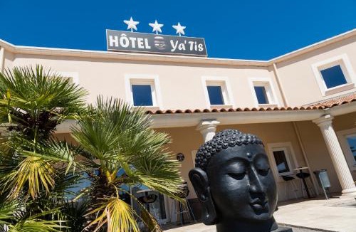 Saint-Laurent-des-Arbres Hotel | Le Ya'Tis