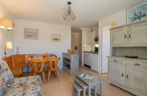 Pontaillac Apartment | Le Yachting by Interhome