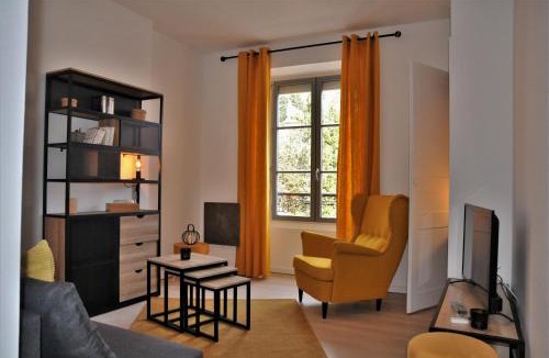 Voiron Apartment | Le Yellow Corner Voironnais