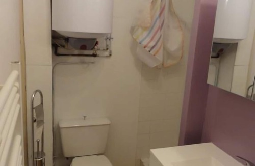 Tarbes Apartment | Le Zen -studio Tout Équipé- Wifi Fibre-centre Ville