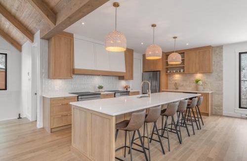 Stoneham Apartment | Le Zenith