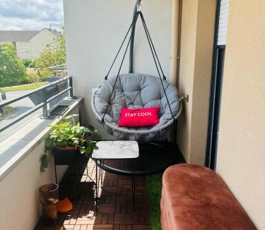 Cergy House | Le ZenRoom - Paris à 30min via ligne A ou L