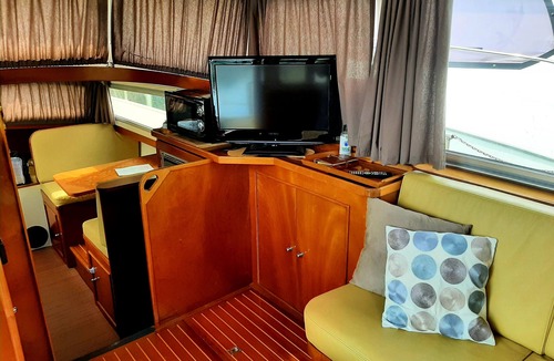 Rouen Boat Rental | Le Zimon unusual accommodation - boat Rouen