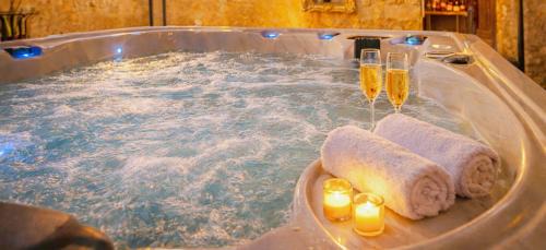 Limoux Apartment | Le1693 - Charme & confort 4 étoiles - Jacuzzi