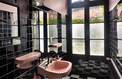 Montbron Hotel | Le25 Parahotellerie