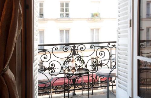 Quartier de la Porte-Saint-Denis Bed & Breakfast | Le85 Paris