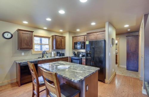 Deadwood House | Lead Home w/Pool Access: 3 Mi to Terry Peak Mtn!