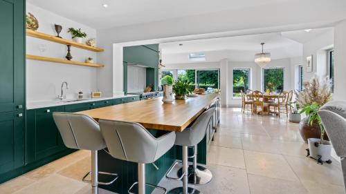 Great Witcombe House | Leafield House