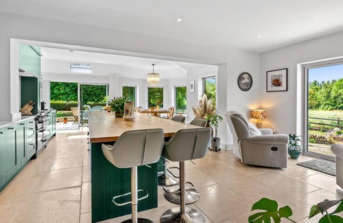 Great Witcombe Cottage | Leafield House - pet friendly near Cheltenham