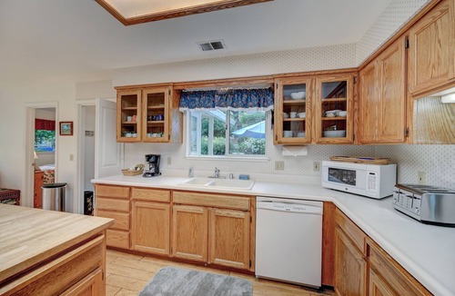 Murphys House | Leafy Lonesome - Murphys Vacation Rentals