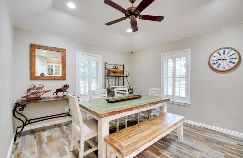 Granbury House | 'Leaping Toad Ranch' ~ 9 Mi to Lake Granbury!
