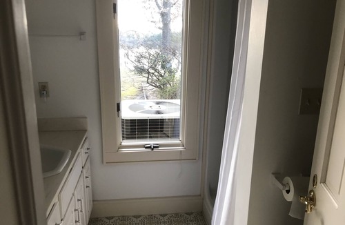 Tasley House | Leatherbury Point Bed and Breakfast