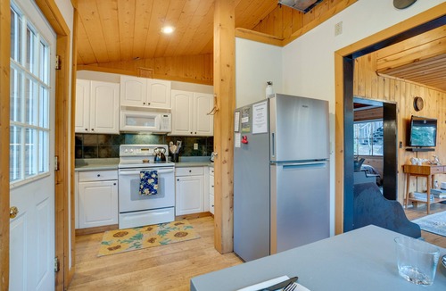 Leavenworth Cabin | Leavenworth Cabin w/Private Hot Tub!