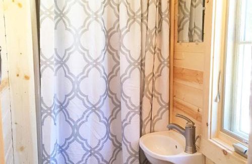 Ardenvoir Other | Leavenworth Camping Resort Tiny House Adeline