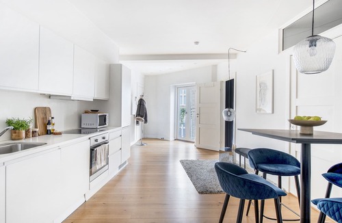 Copenhagen City Centre Apartment | Leaves 2- Chic Apt for 8 Persons in Central Copenhagen