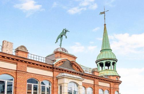 Copenhagen City Centre Apartment | Leaves 3 - Pleasant 4-Bdr Apt in Central Copenhagen