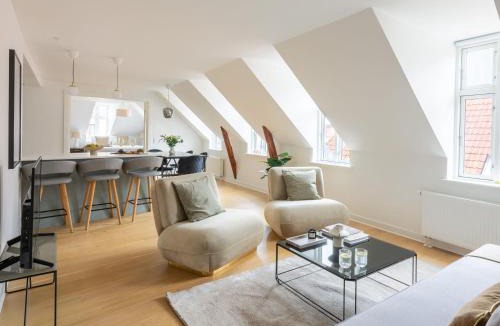 Copenhagen City Centre Apartment | Leaves 6 - 2 Bdr Apt with shared roof terrace