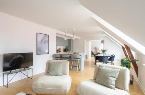 Copenhagen City Centre Apartment | Leaves 6 - 2 Bdr Apt with shared roof terrace