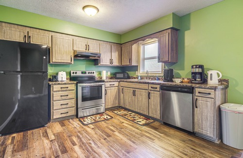 Lebanon House | Lebanon Fishing Retreat w/Fire Pit: Pets Welcome!