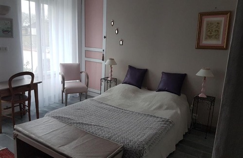 Conde-sur-Noireau Bed & Breakfast | Lecerf