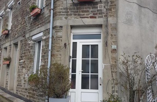 Conde-sur-Noireau Bed & Breakfast | Lecerf