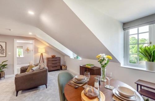 Cowan Bridge Apartment | Leck Beck Loft-With Hot Tub