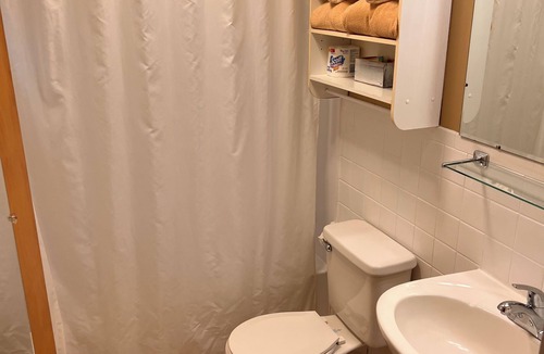 Wilmington Hotel | Ledgerock at Whiteface - Bunk Beds Room