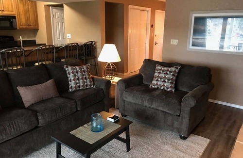 Osage Beach Condo | Ledges - 3bed/3bath at Ledges with BOAT SLIP INCLUDED