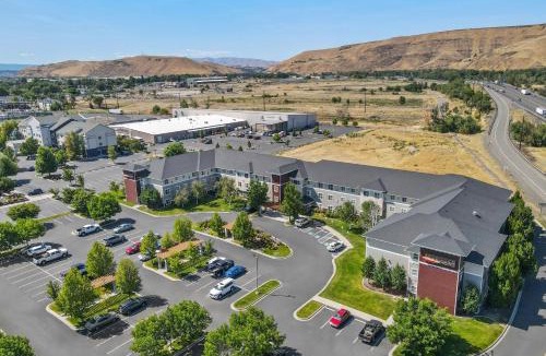 Buena Hotel | Ledgestone Suites Hotel Yakima