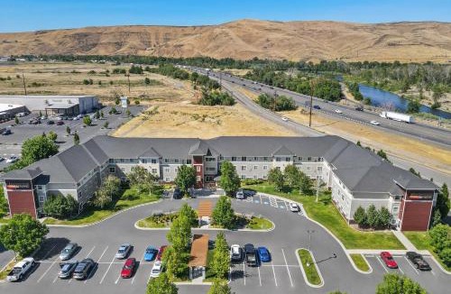 Buena Hotel | Ledgestone Suites Hotel Yakima