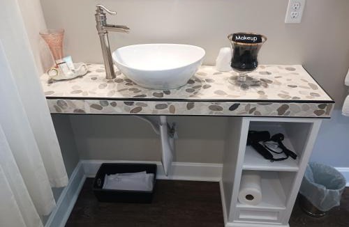 Maysville Hotel | Lee House Inn