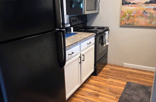 Helena Condo | Lee's Helena Hideout