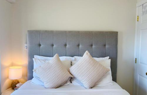 Stratford Bed & Breakfast | Lee's Ocean Peek B & B