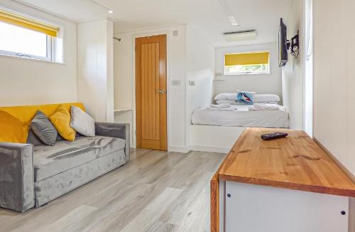 Hoddesdon Resort | Lee Valley