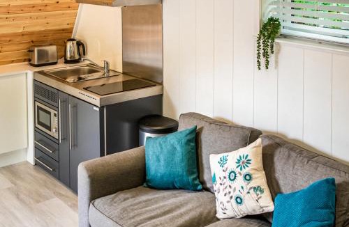 Bumble's Green Resort | Lee Valley Sewardstone