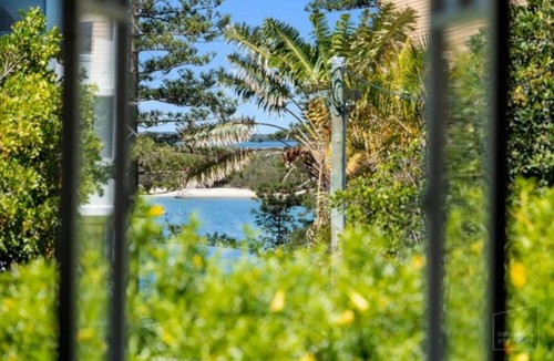 Caloundra House | Leeding Shores